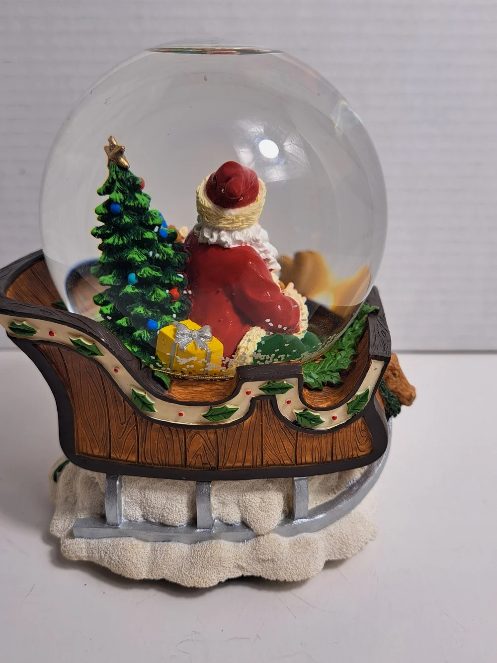 Target Limited Edition Santa Claus Snow Globe Plays 